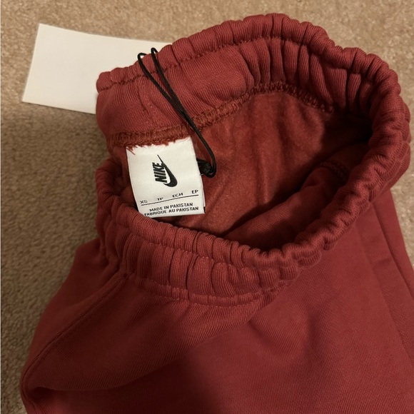 Nike Fleece Joggers - Picture 4 of 6
